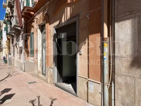 Appartamento in via dante 11, Taranto (TA)