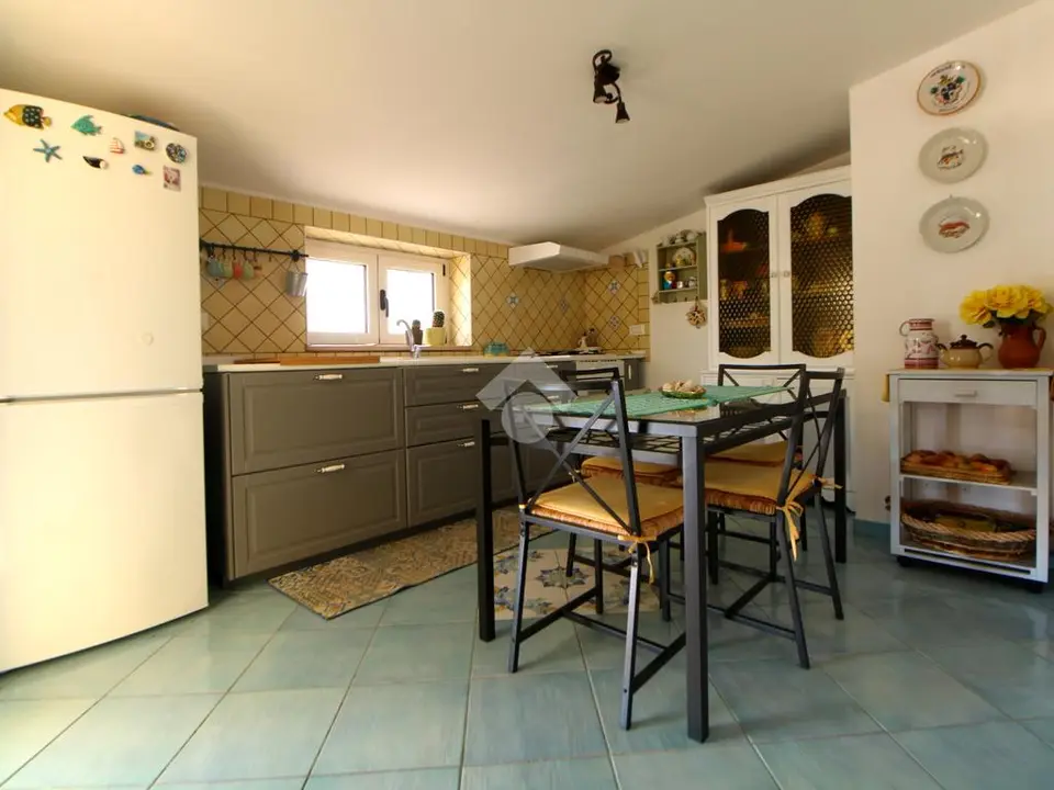 Quadrilocale in vendita a Palinuro