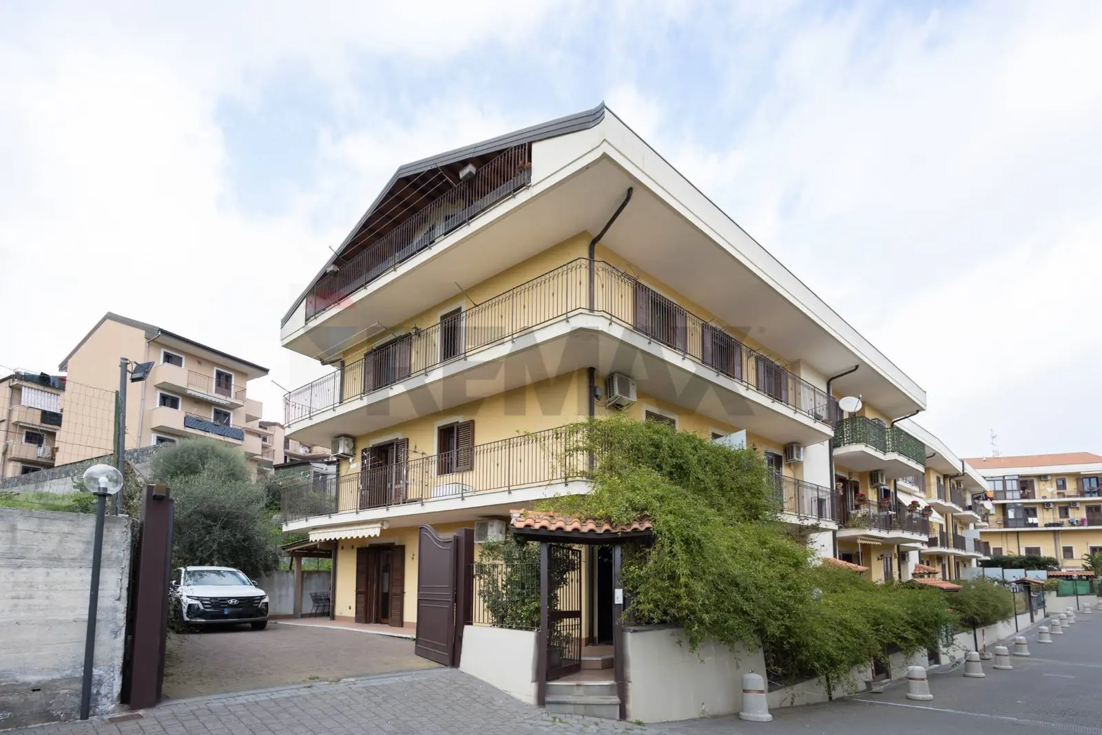 Duplex in Vendita a Aci Catena