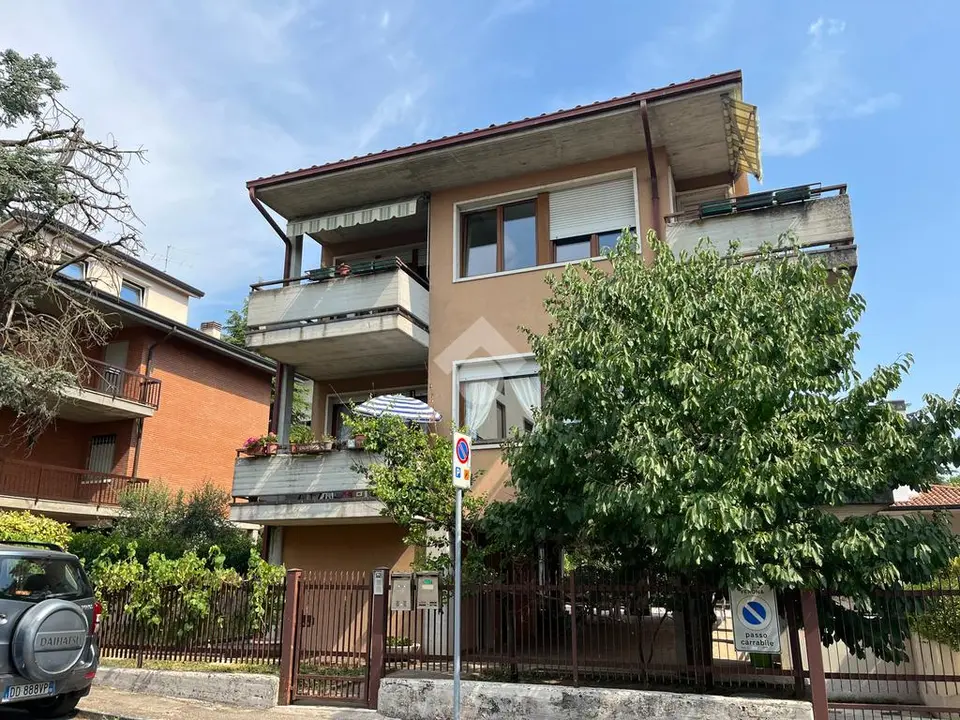 5 locali in vendita a Verona