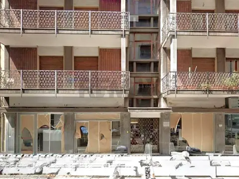 Locale Commerciale in Affitto a Bari