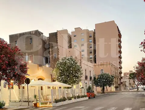 Negozio in Via Cascio Cortese  12, Trapani (TP)