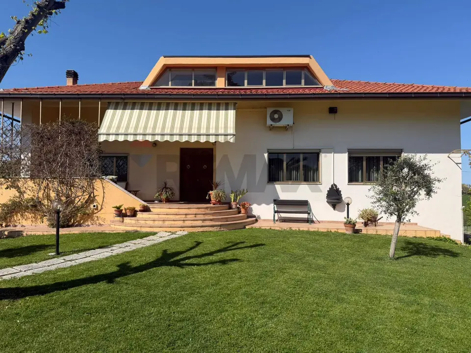 Villa singola in Vendita a Pianella