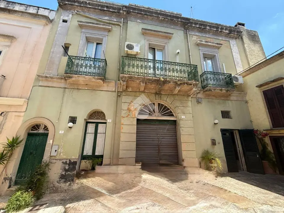 Casa indipendente in vendita a Alezio