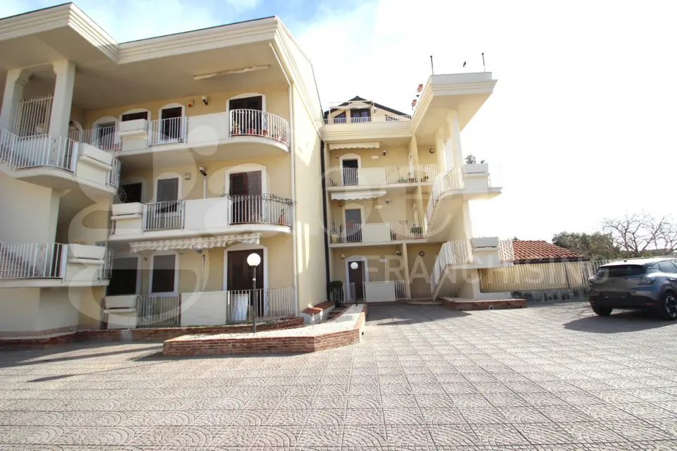 Appartamento in Via Emanule Cutore 48, Gravina di Catania (CT)