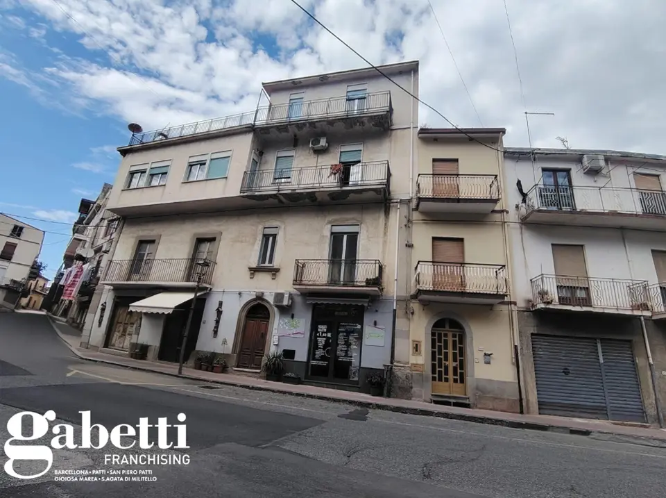 Appartamento in VIA ROMA  35, San Piero Patti (ME)