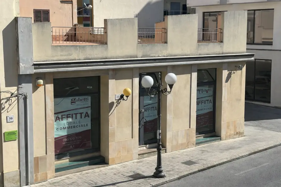 Negozio in VIA ROMA  43-45, Barcellona Pozzo di Gotto (ME)