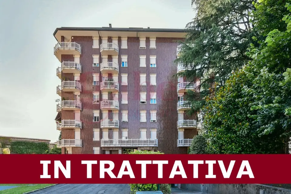 Appartamento in via Milano  22, Cantù (CO)