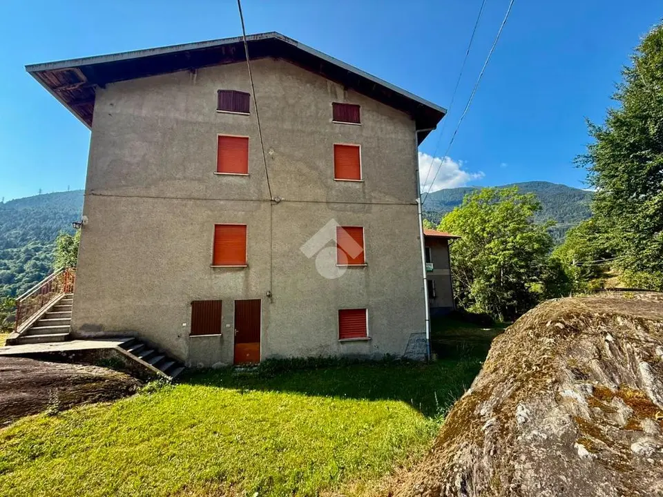 Casa indipendente in vendita a Edolo