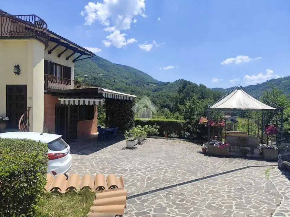 Villa singola in vendita a Valtopina