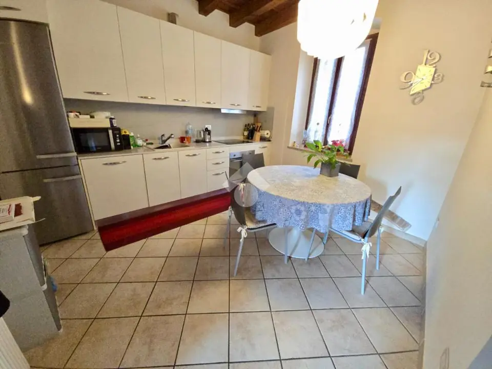 Casa di corte in vendita a Pescantina
