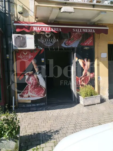 Negozio in Via Giovanni XXIII  40, Frattaminore (NA)