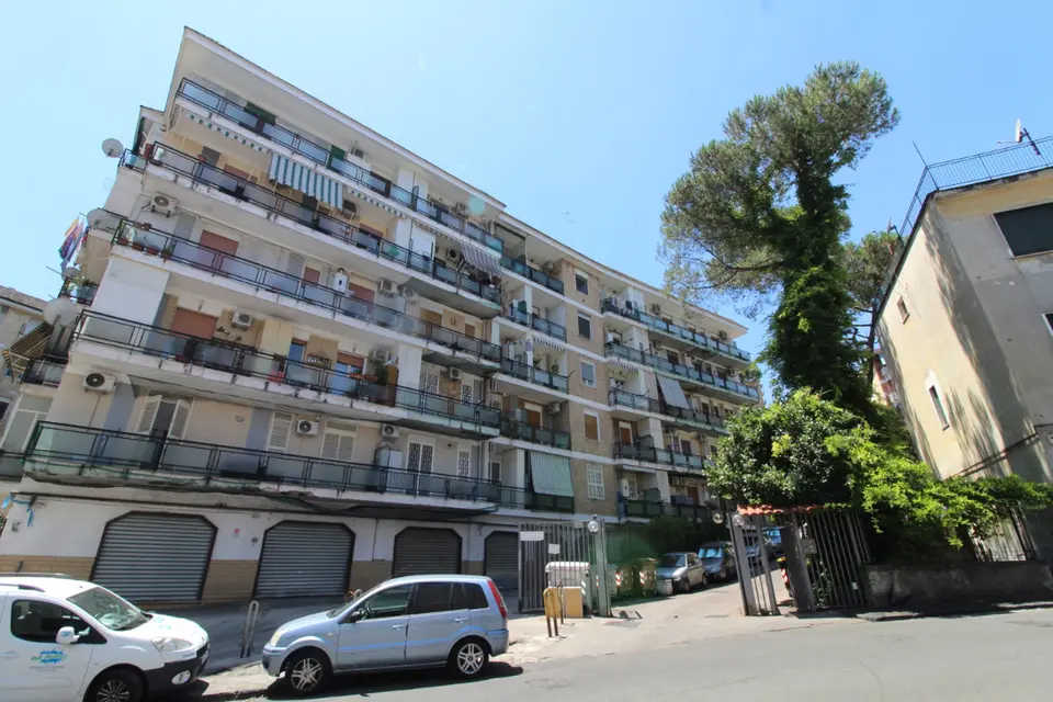 Appartamento in via ponti rossi 200, Napoli (NA)