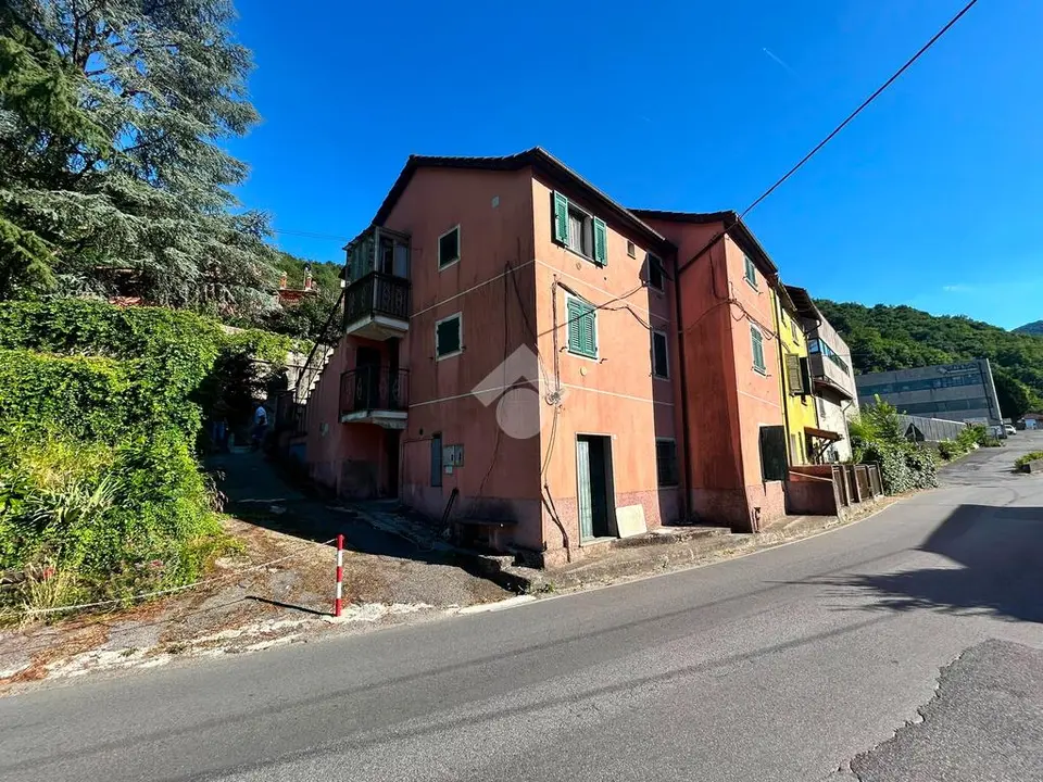 Multilocale in vendita a Ceranesi