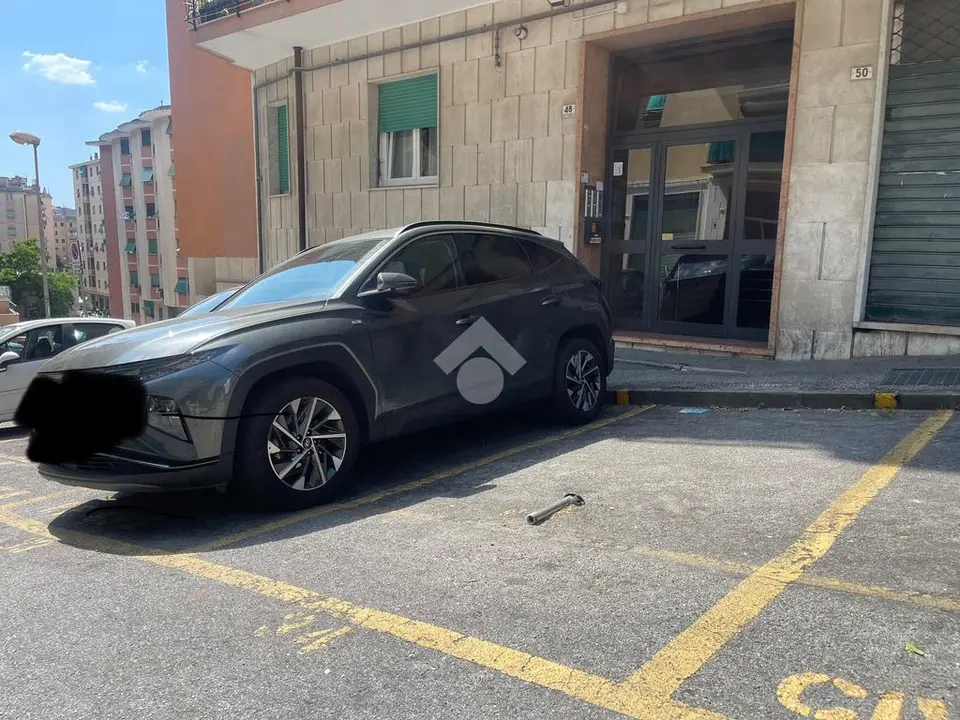 Posto auto in vendita a Genova