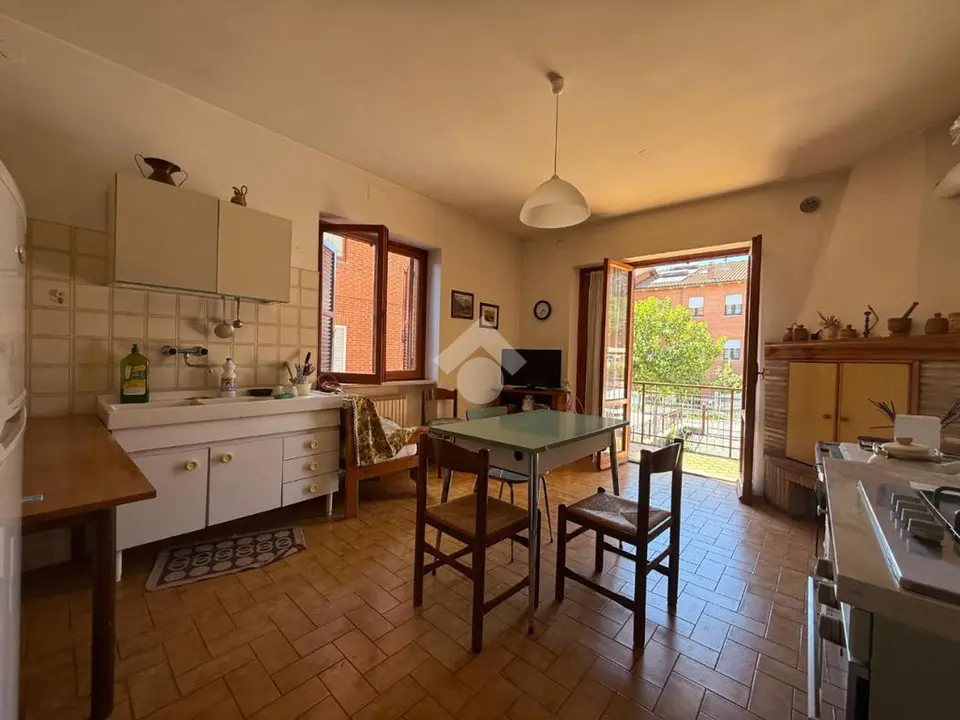 6 locali in vendita a Gubbio
