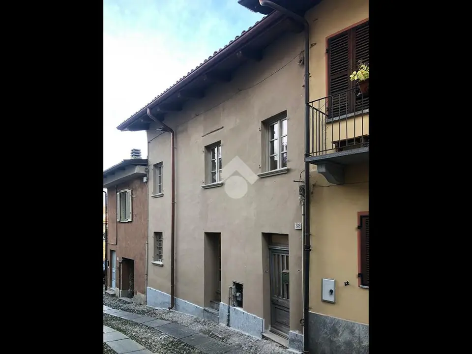 5 locali in vendita a Avigliana