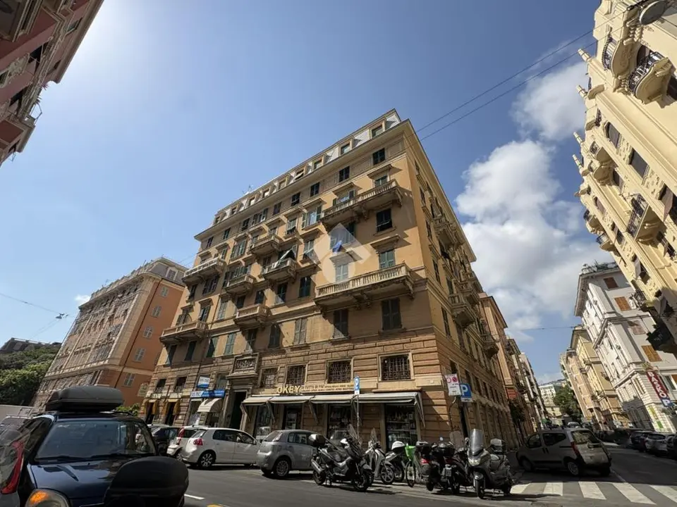 5 locali in vendita a Genova