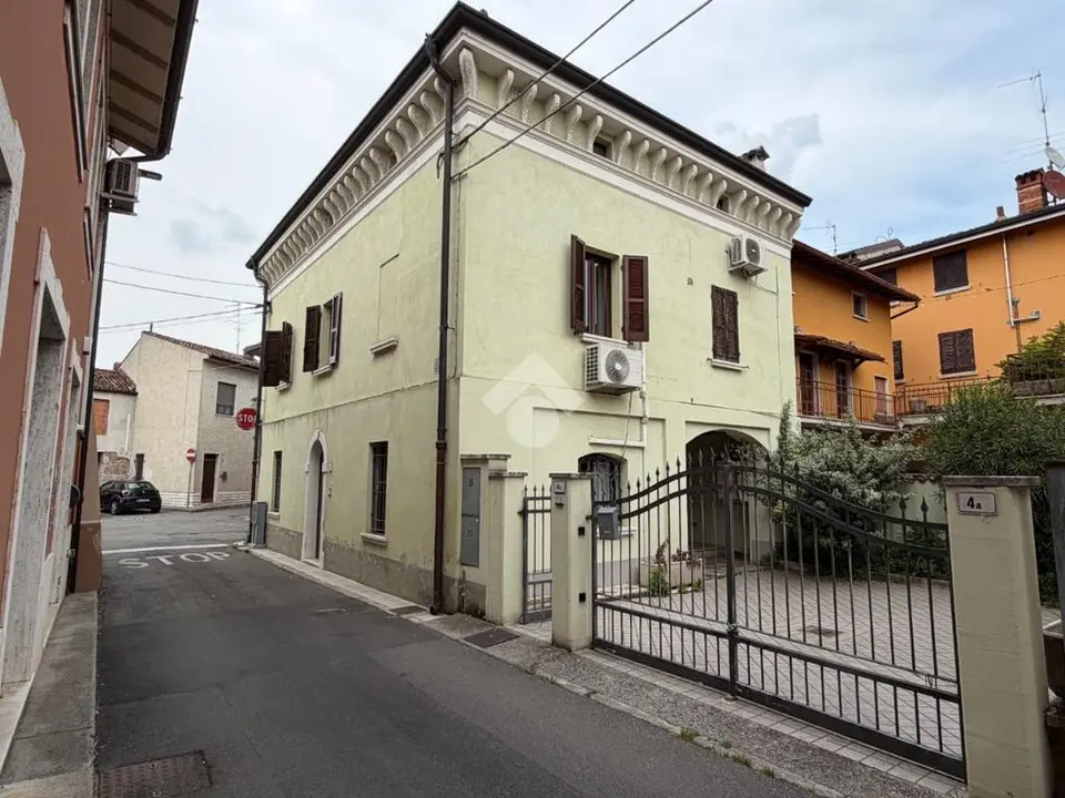 Quadrilocale in vendita a Leno