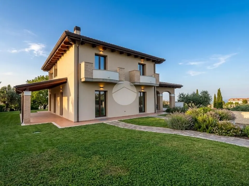 Villa singola in vendita a Città Sant'Angelo