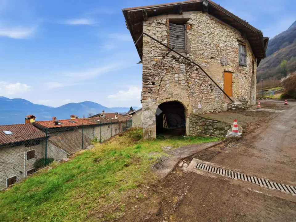 Quadrilocale in vendita a Isera