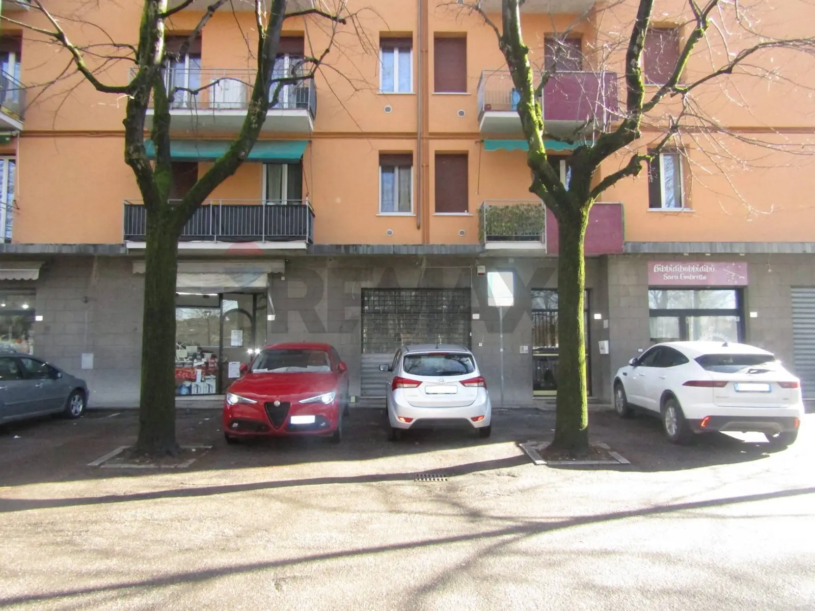 Locale Commerciale in Affitto a Valsamoggia