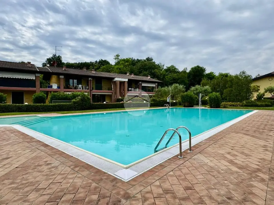Bilocale in vendita a Peschiera Del Garda