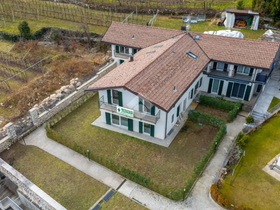 Villa a schiera in vendita a Nogaredo