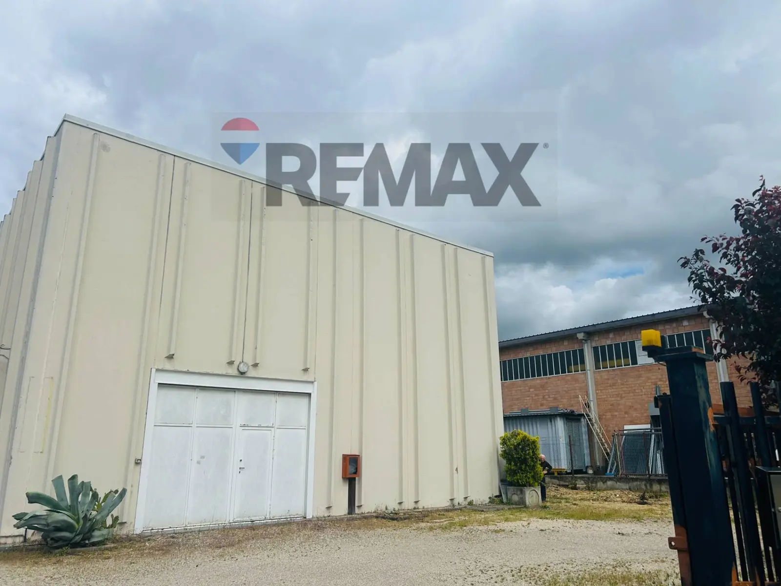 Capannone Industriale in Affitto a Perugia
