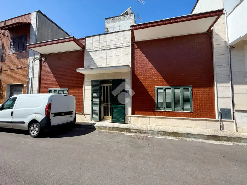 Casa indipendente in vendita a Lizzanello