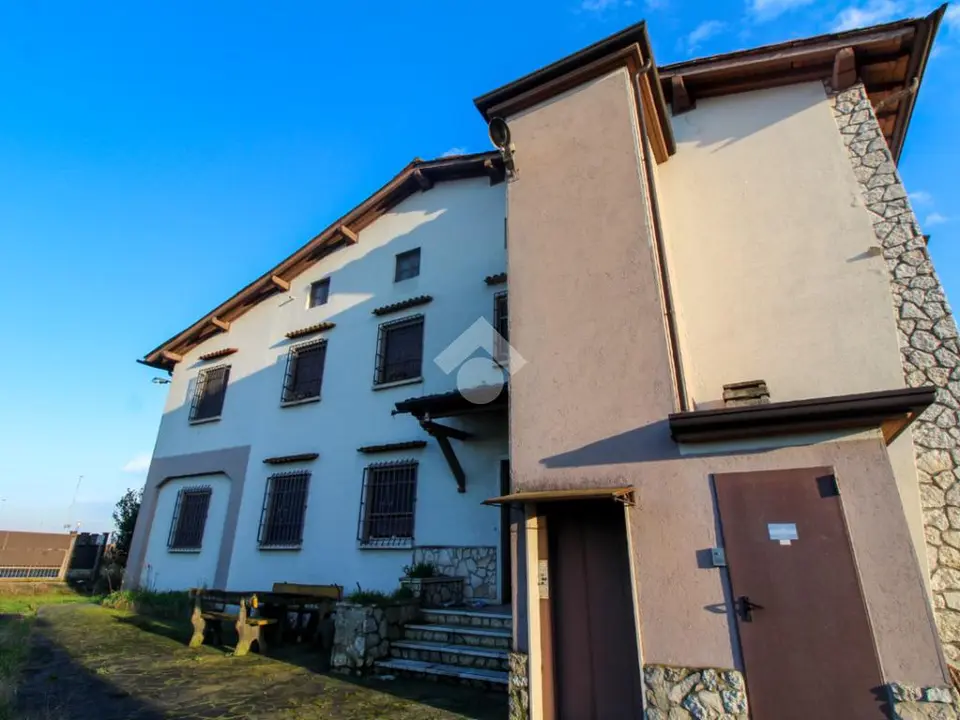 Villa singola in vendita a Ghedi