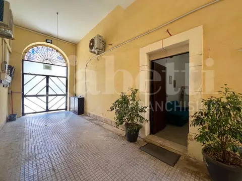 Casa Indipendente in via formide 1, Siracusa (SR)