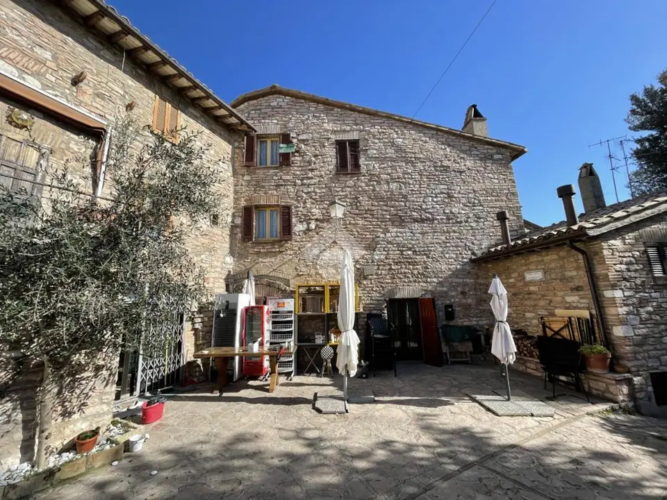Trilocale in vendita a Spello