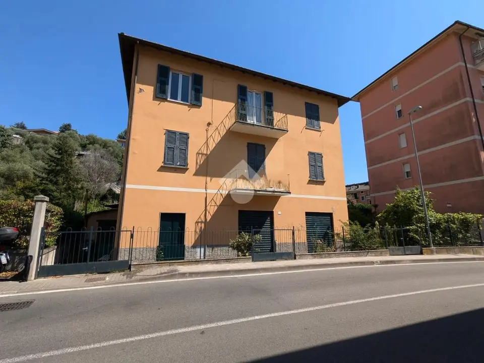 Trifamiliare in vendita a Chiavari