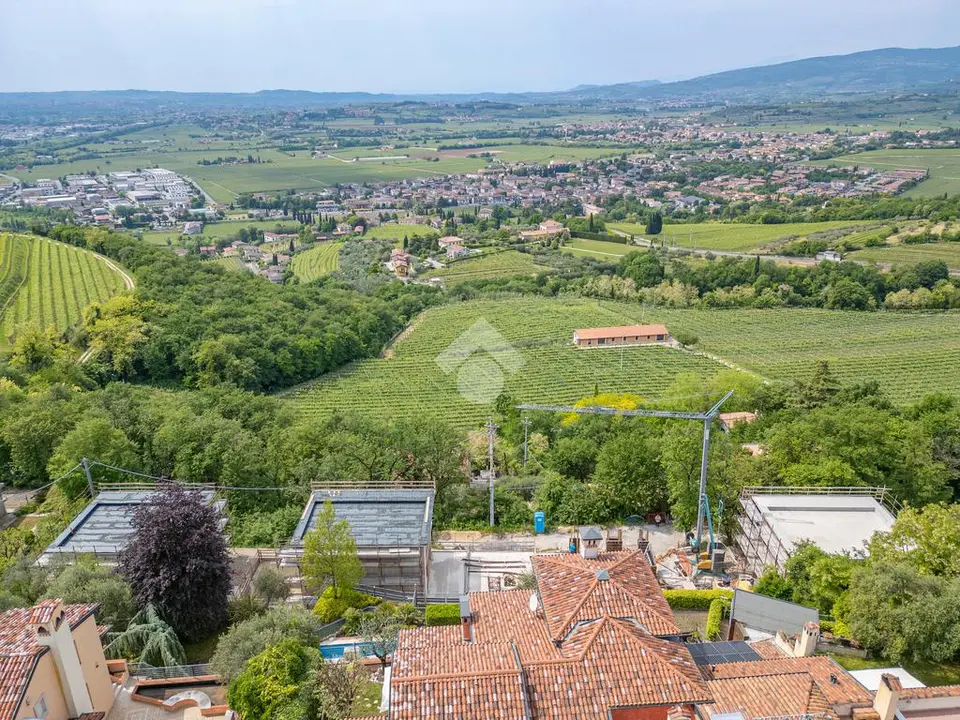 Villa singola in vendita a Negrar Di Valpolicella - Montericco