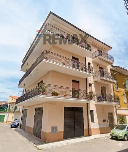 Appartamento in Vendita a Corigliano-Rossano