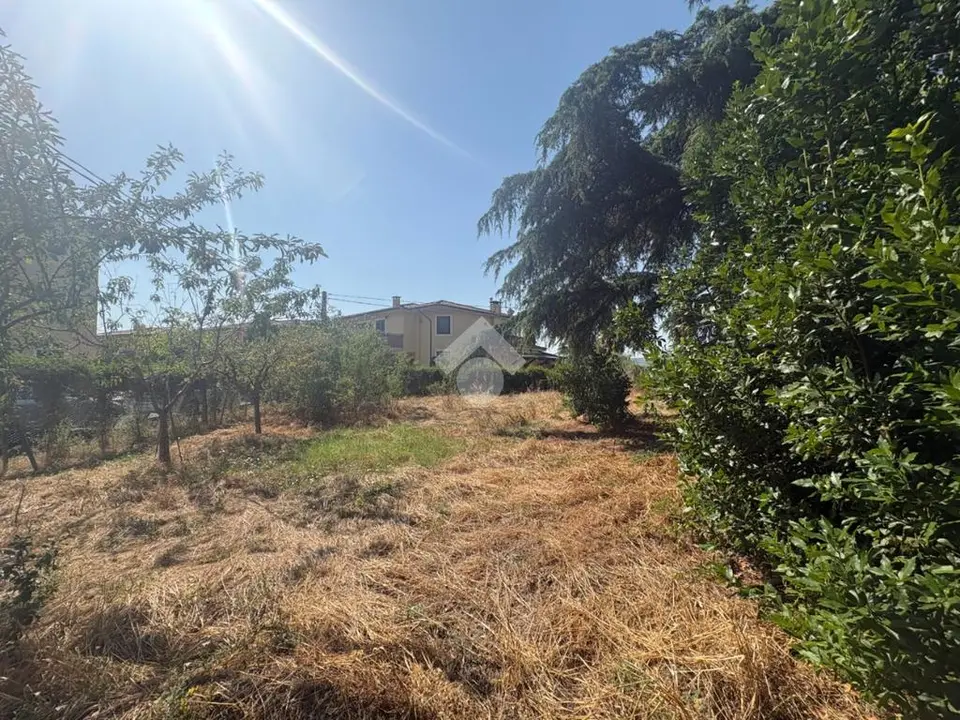 Ter. residenziale in vendita a Bastia Umbra