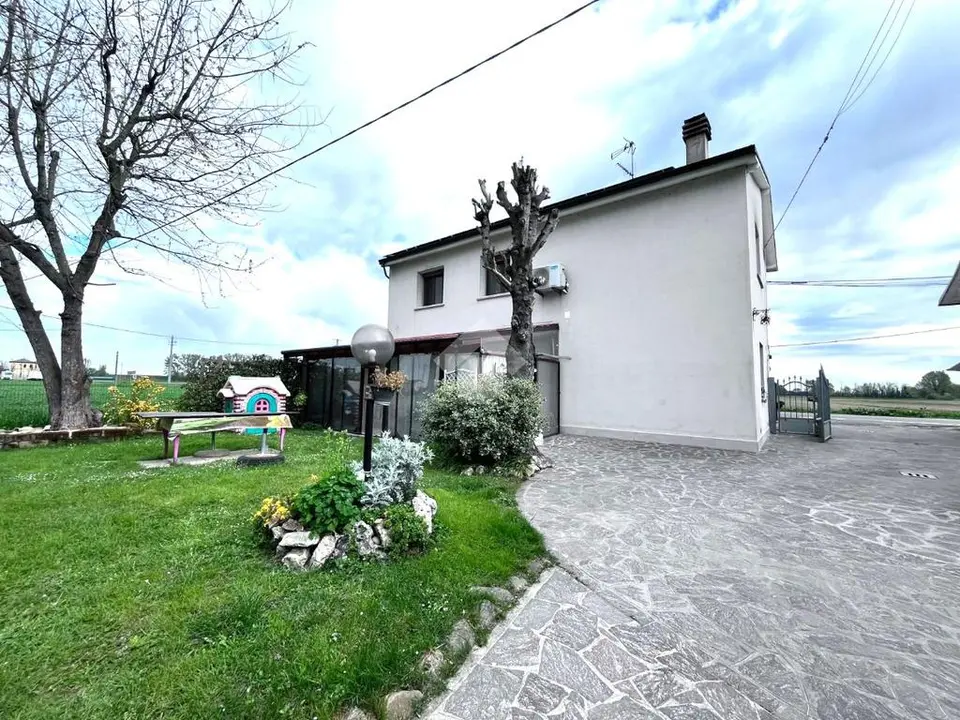 3 bedroom Villa for sale in Malalbergo
