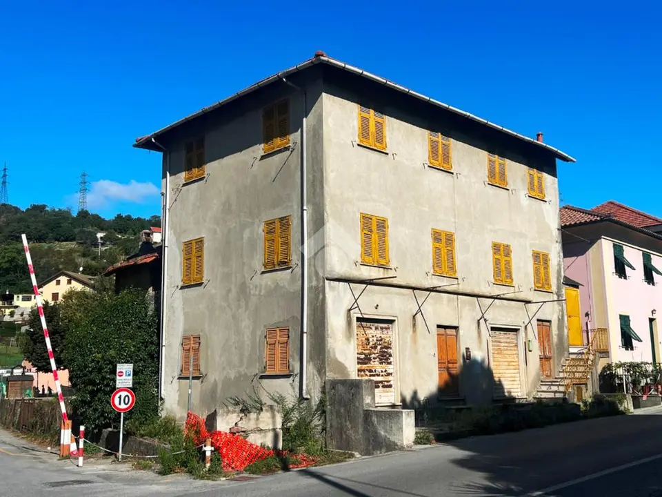 Bifamiliare in vendita a Serra Riccò