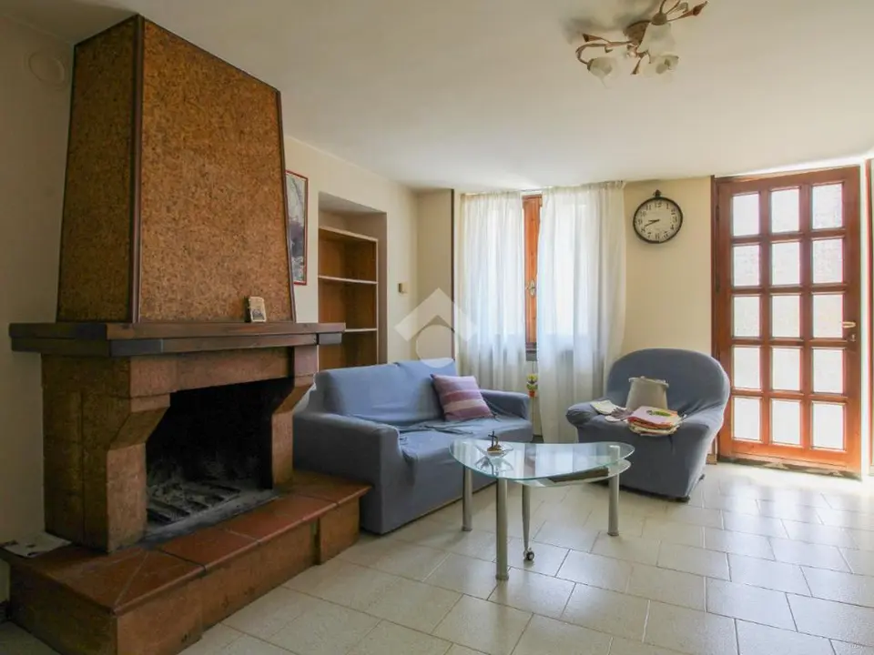 Casa semindipendente in vendita a Vestone