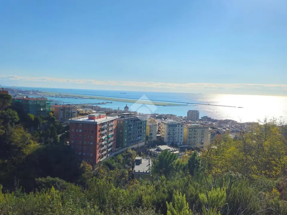 Trilocale in vendita a Genova