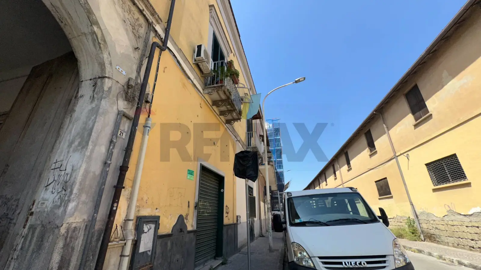 Locale Commerciale in Affitto a Frattamaggiore