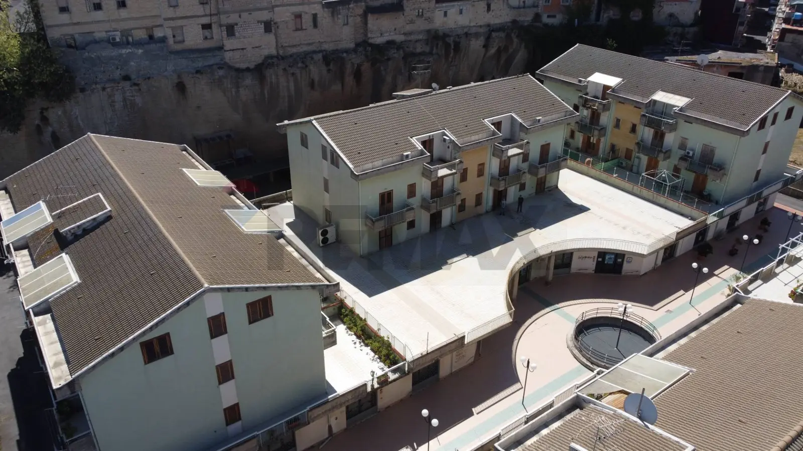 Locale Commerciale in Vendita a Lentini