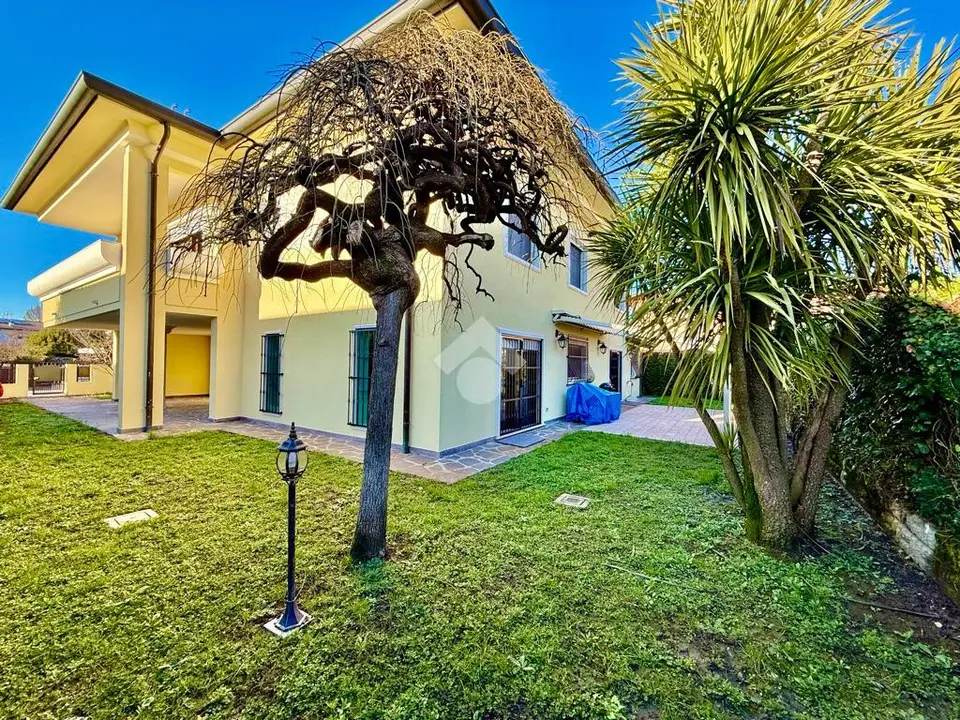 Villa singola in vendita a Abano Terme