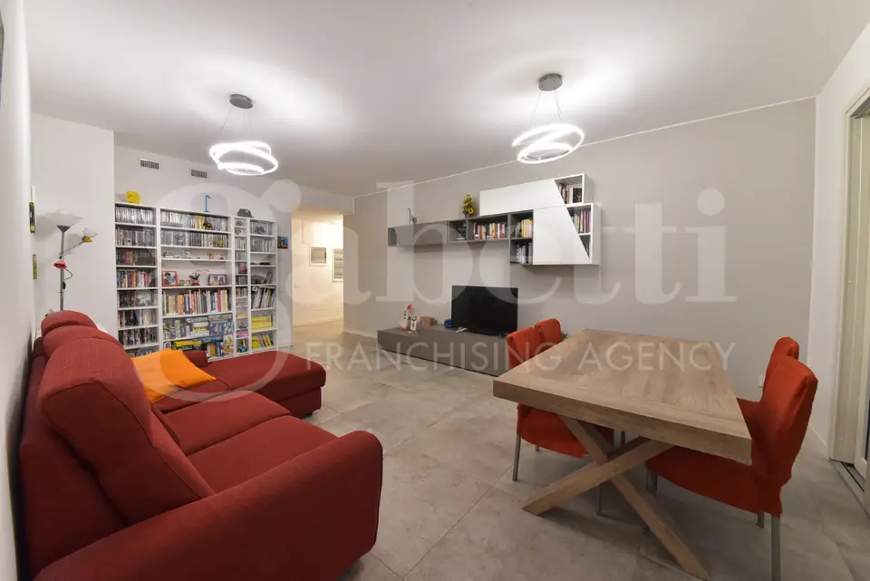Appartamento in VIA MESSA  19, Monza (MB)