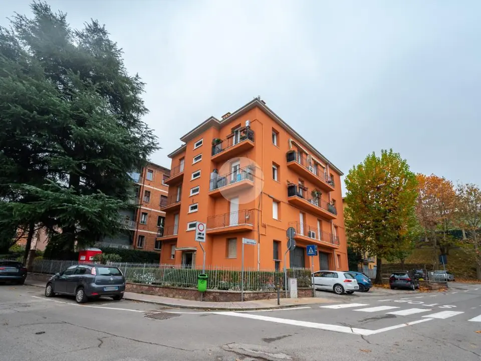 Quadrilocale in vendita a Casalecchio Di Reno