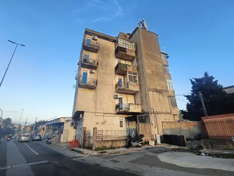 Appartamento in Via vecchia san luigi Snc, Messina (ME)