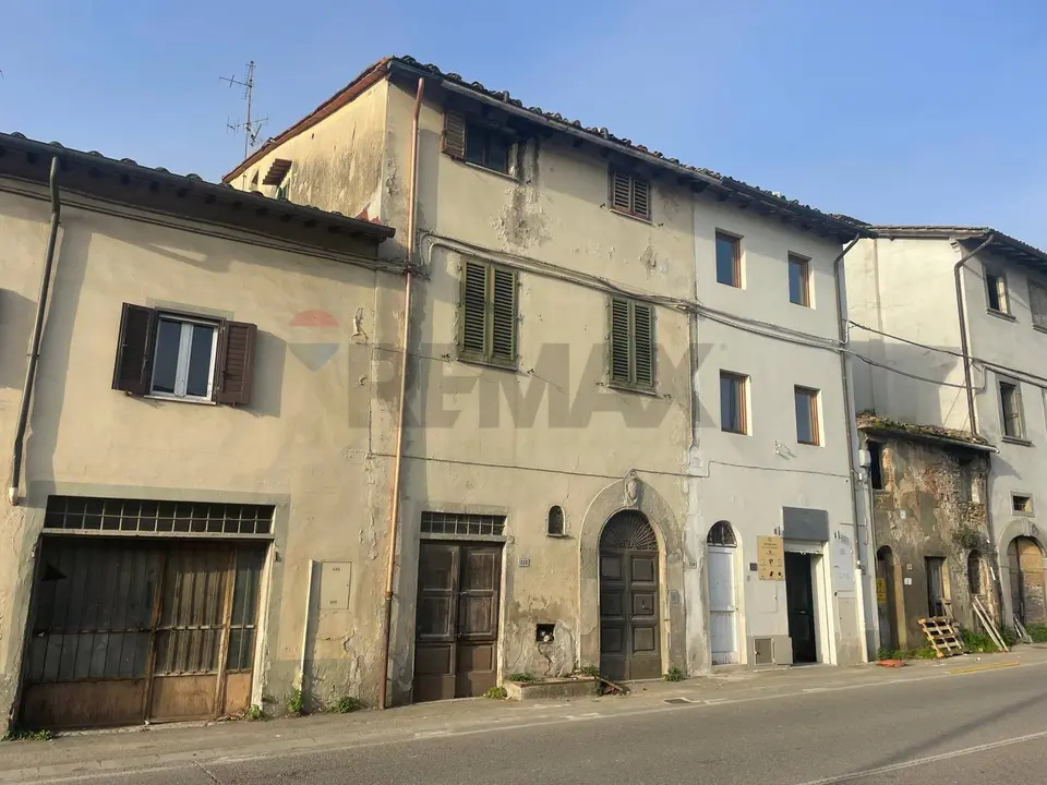 Casa Semindipendente in Vendita a Montevarchi