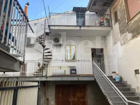 Casa Indipendente in Ariano 0, Olevano (SA)