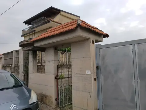 Casa Indipendente in Località Boscariello  0, Eboli (SA)